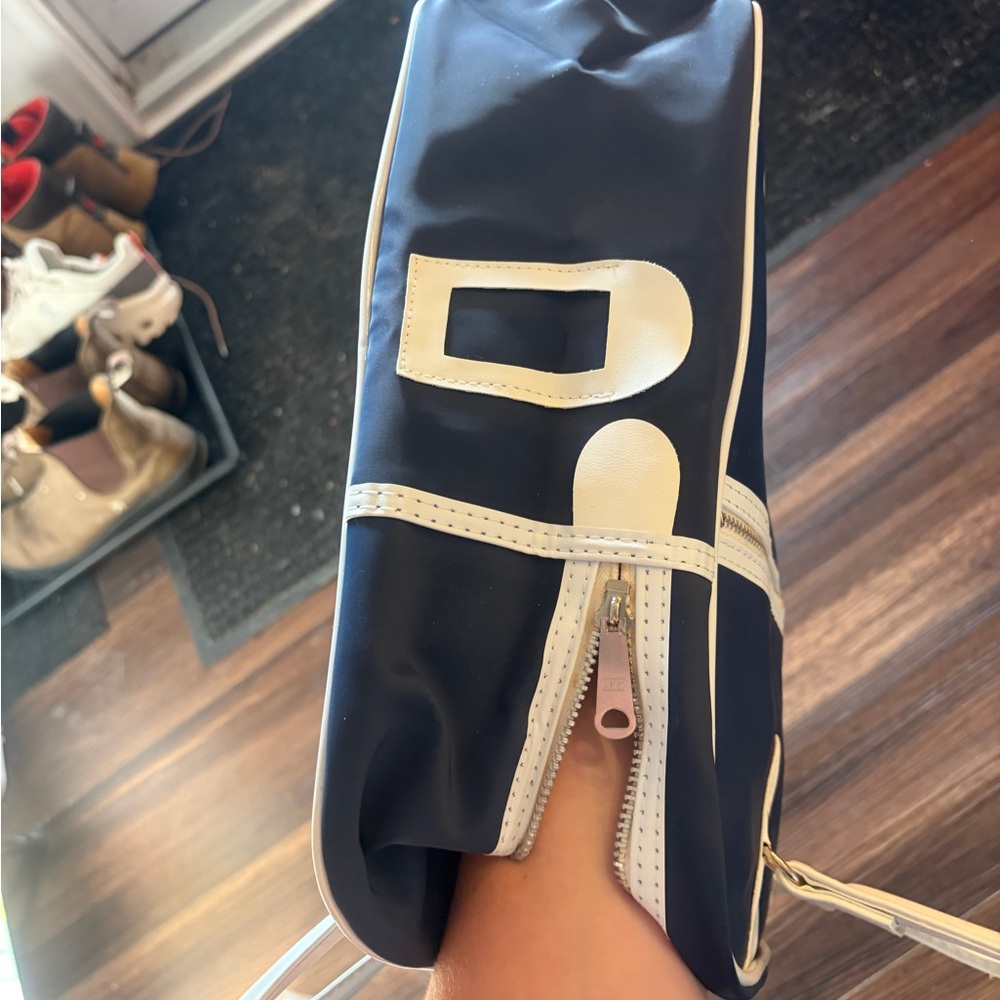 New vintage Wardair Canada tote luggage bag - Picture 9 of 15